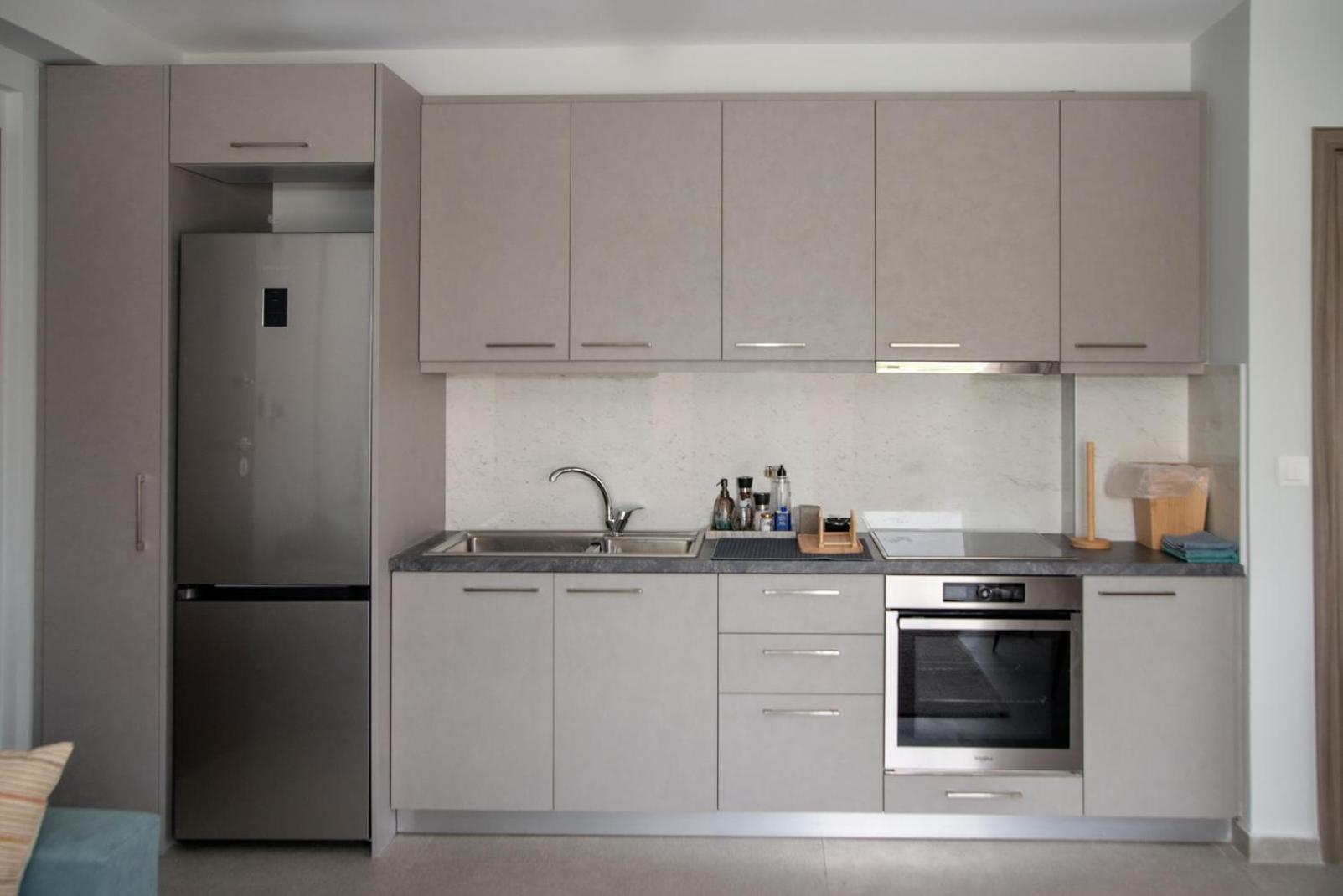 Eugea Apartments Lefkáda Buitenkant foto