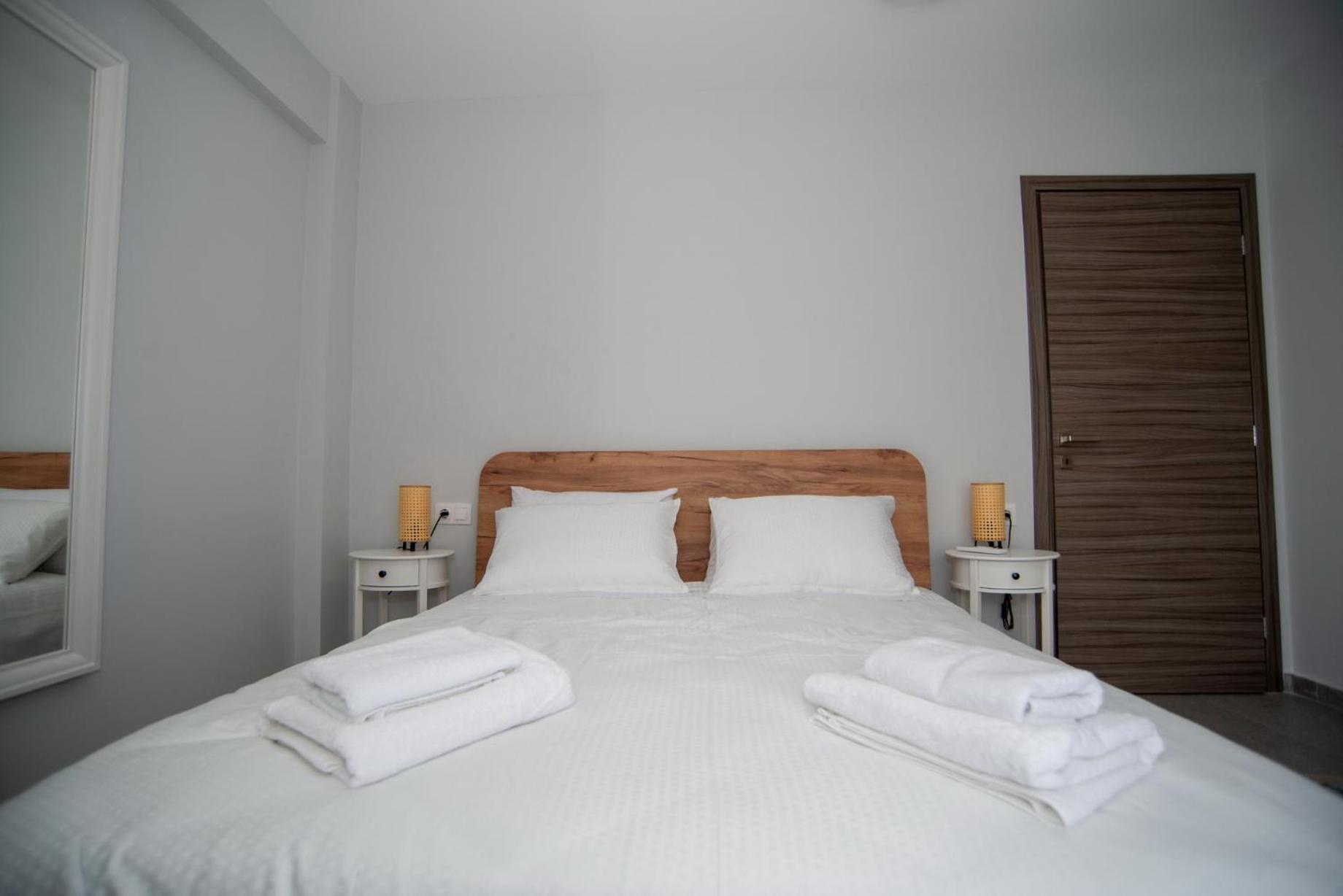 Eugea Apartments Lefkáda Buitenkant foto