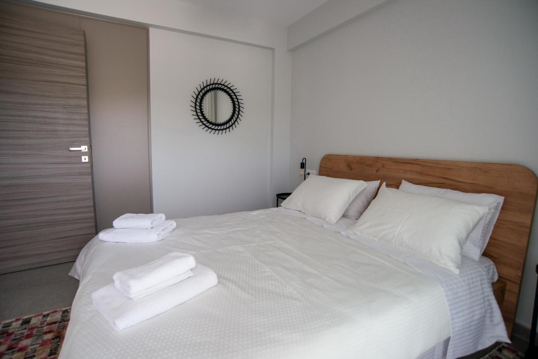 Eugea Apartments Lefkáda Buitenkant foto